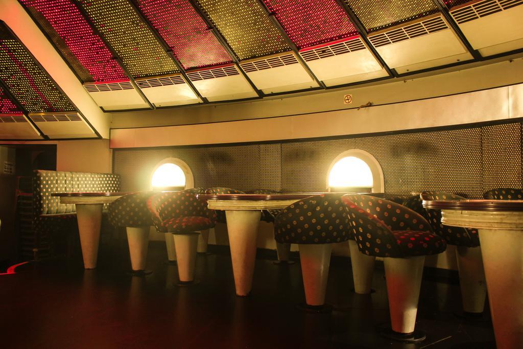 Hotel Supreme Madurai Esterno foto