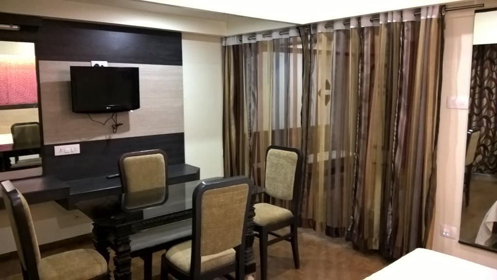 Hotel Supreme Madurai Esterno foto